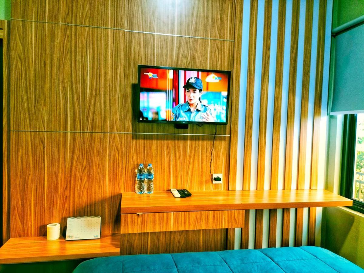 Cozy Residence Tomang Джакарта Екстериор снимка