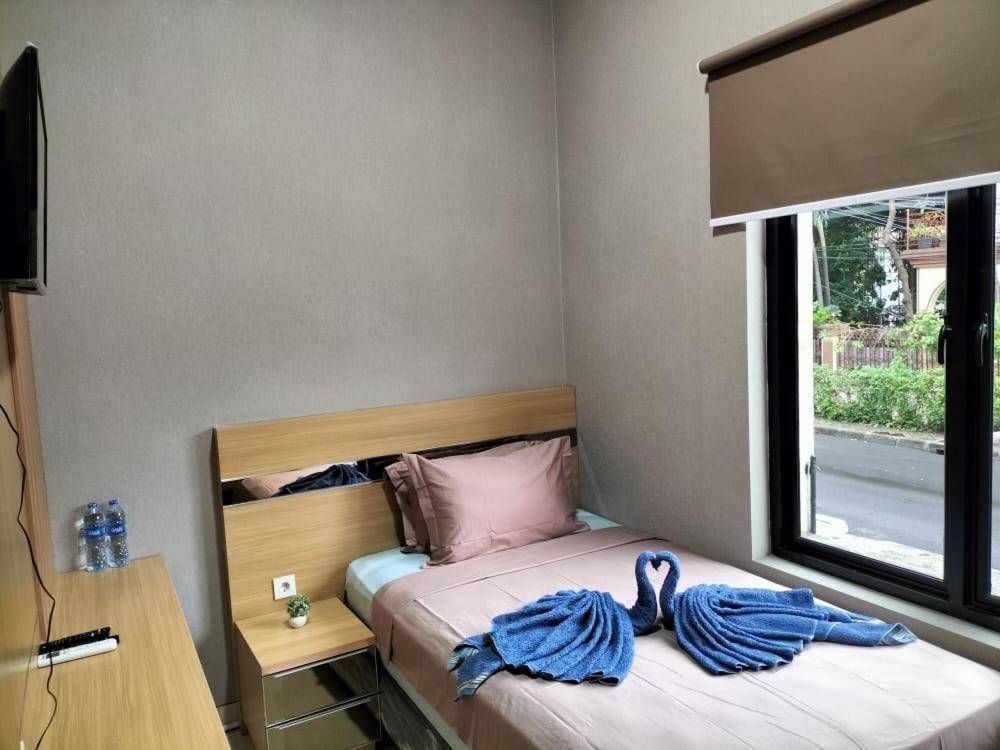 Cozy Residence Tomang Джакарта Екстериор снимка