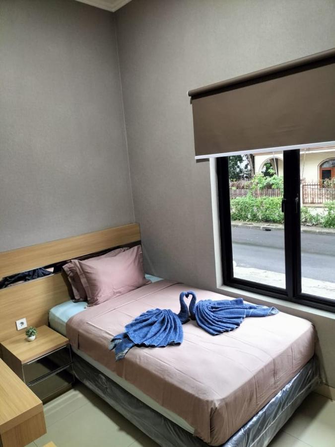 Cozy Residence Tomang Джакарта Екстериор снимка